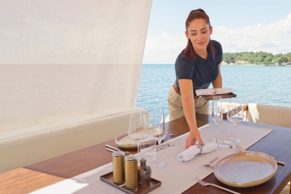 Service during yacht charter.